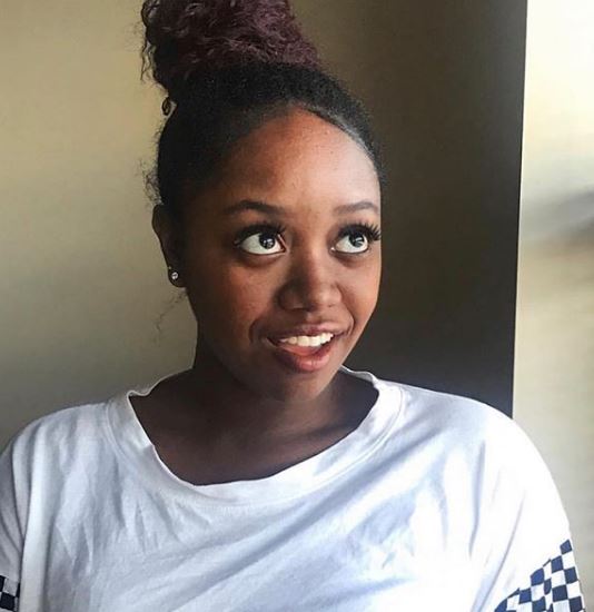 What's She Wearing?!